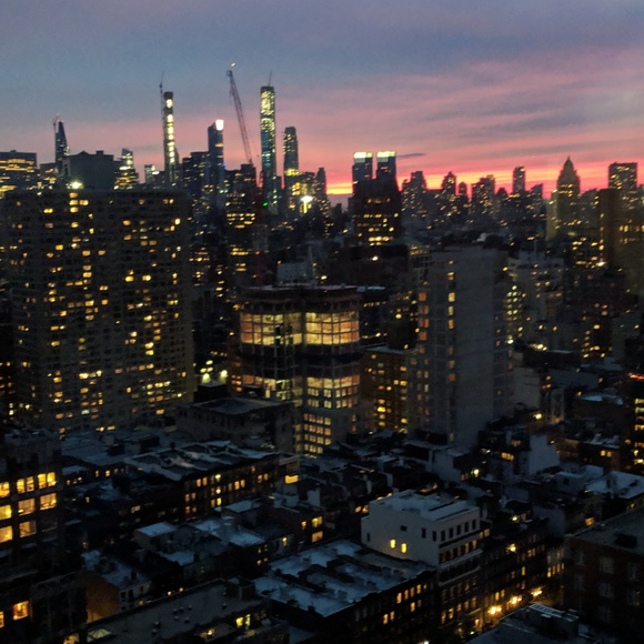 Meet your Posher, gorgeousNYC - Picture 5 of 8